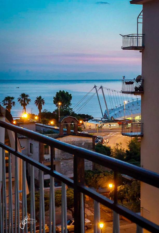 Neverending Sea Luxury Apartment In Salerno Center Eksteriør bilde